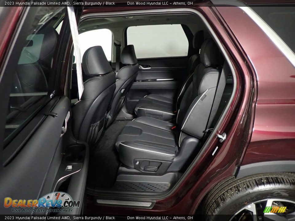 2023 Hyundai Palisade Limited AWD Sierra Burgundy / Black Photo #33