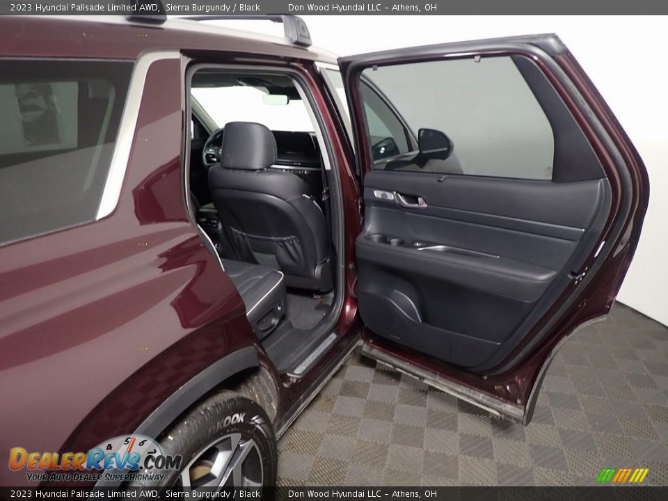 2023 Hyundai Palisade Limited AWD Sierra Burgundy / Black Photo #34
