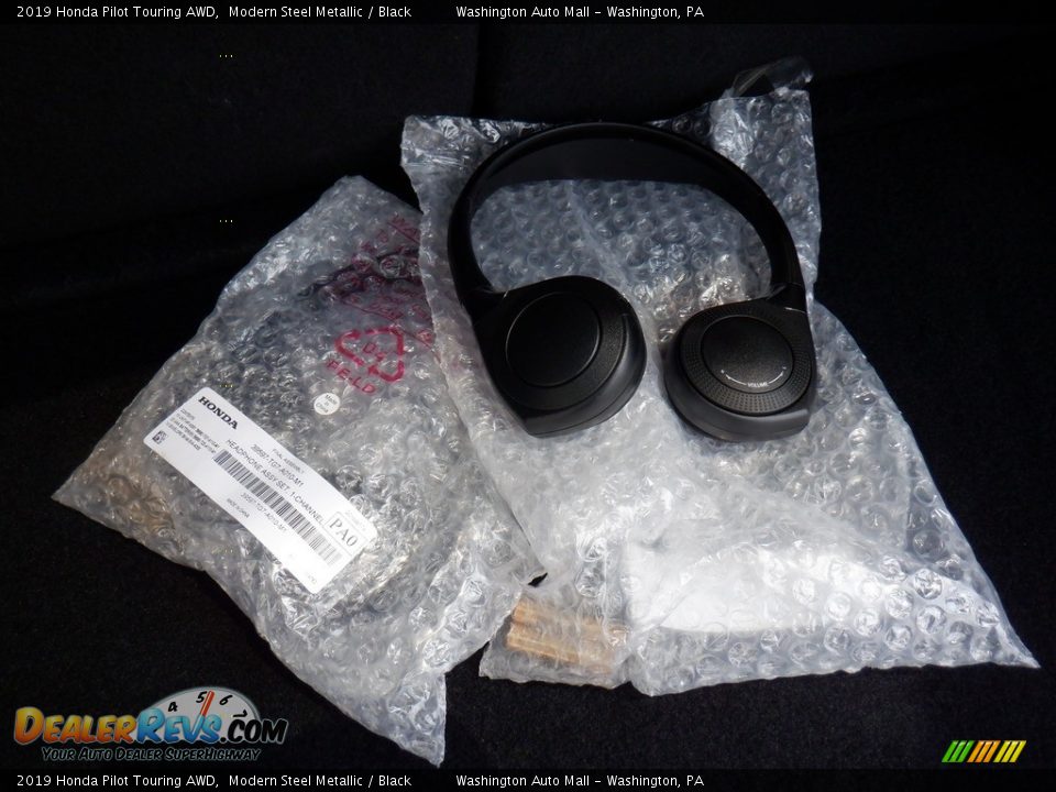 2019 Honda Pilot Touring AWD Modern Steel Metallic / Black Photo #15