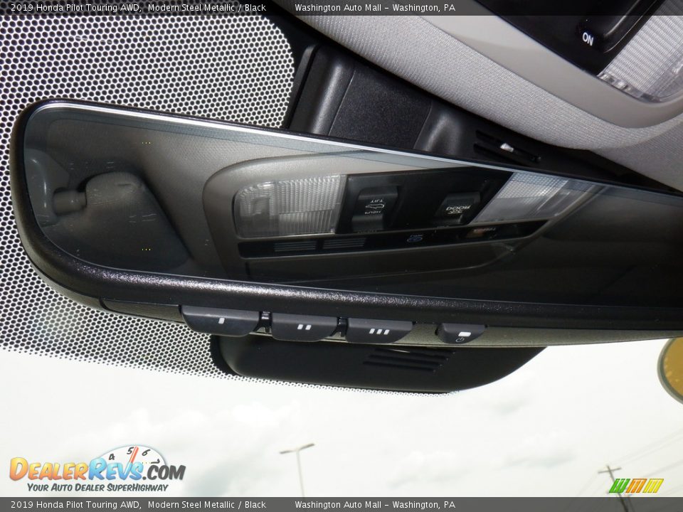 2019 Honda Pilot Touring AWD Modern Steel Metallic / Black Photo #31