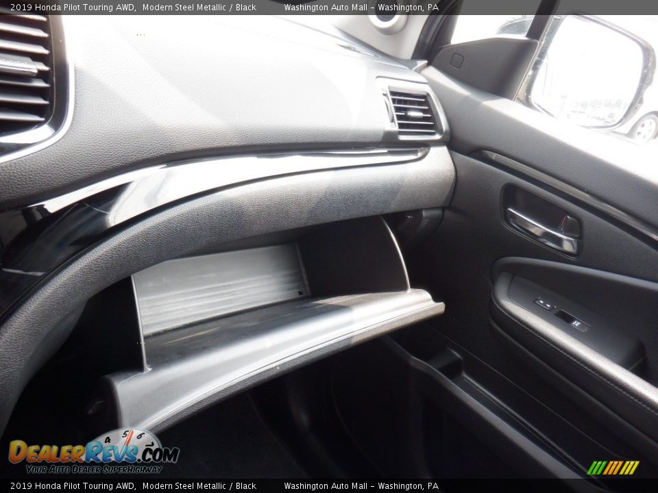 2019 Honda Pilot Touring AWD Modern Steel Metallic / Black Photo #35