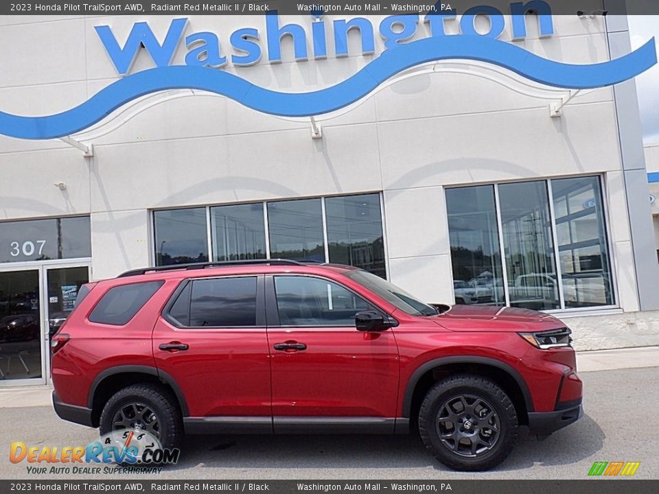 2023 Honda Pilot TrailSport AWD Radiant Red Metallic II / Black Photo #2