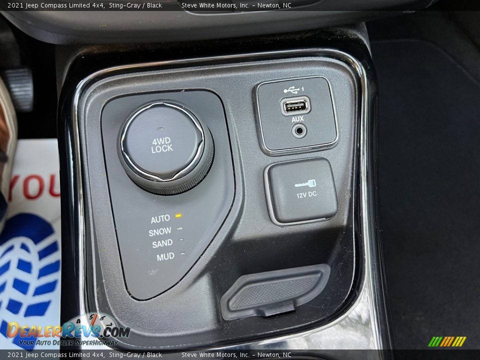 2021 Jeep Compass Limited 4x4 Shifter Photo #24