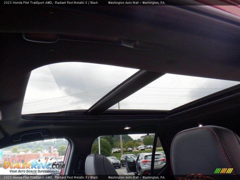 Sunroof of 2023 Honda Pilot TrailSport AWD Photo #15