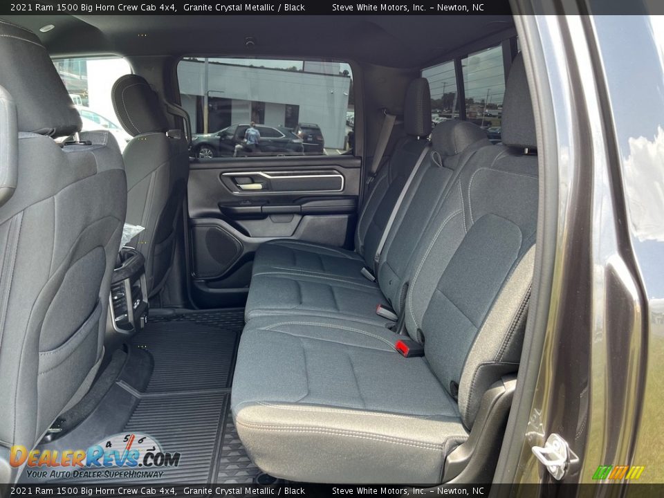 2021 Ram 1500 Big Horn Crew Cab 4x4 Granite Crystal Metallic / Black Photo #16