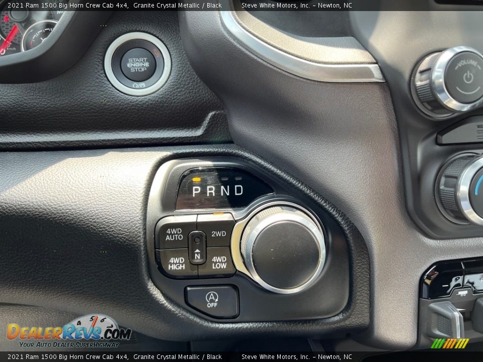 2021 Ram 1500 Big Horn Crew Cab 4x4 Shifter Photo #23