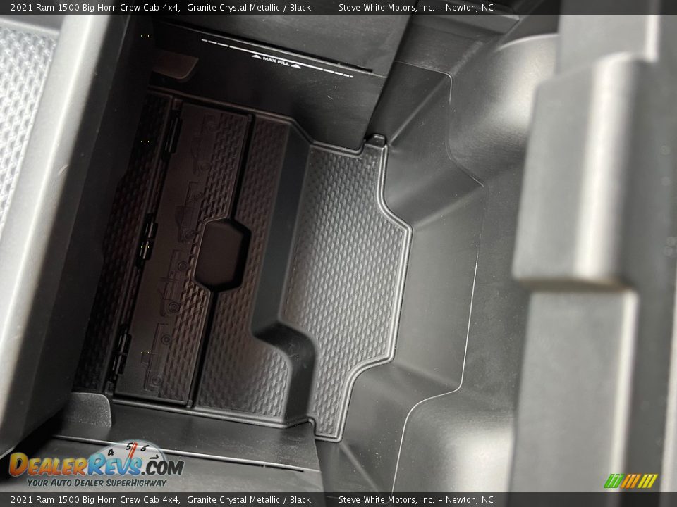 2021 Ram 1500 Big Horn Crew Cab 4x4 Granite Crystal Metallic / Black Photo #30