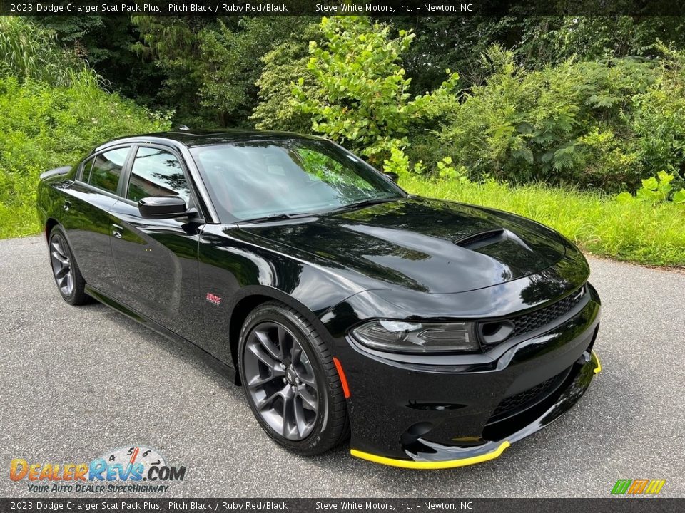 Front 3/4 View of 2023 Dodge Charger Scat Pack Plus Photo #4