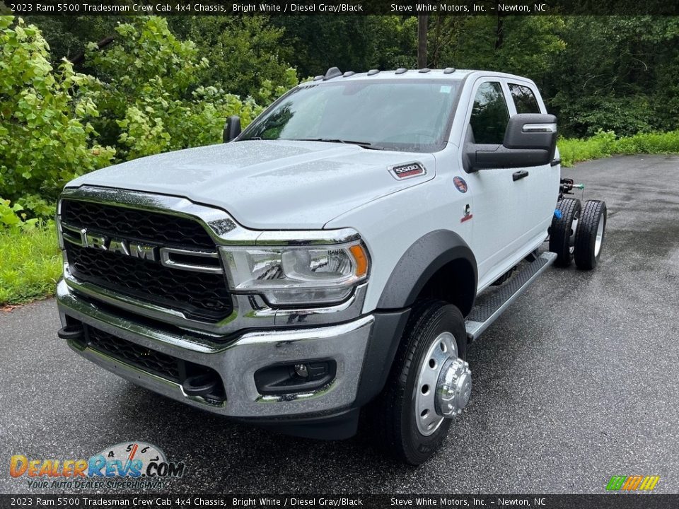 2023 Ram 5500 Tradesman Crew Cab 4x4 Chassis Bright White / Diesel Gray/Black Photo #2