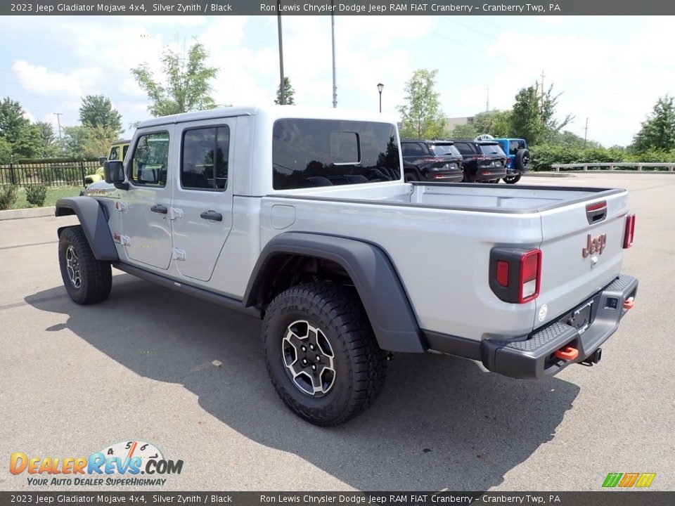 2023 Jeep Gladiator Mojave 4x4 Silver Zynith / Black Photo #3