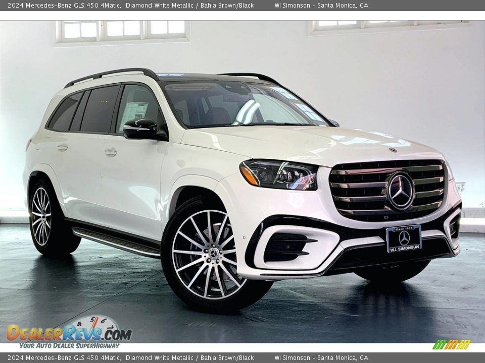 Front 3/4 View of 2024 Mercedes-Benz GLS 450 4Matic Photo #12