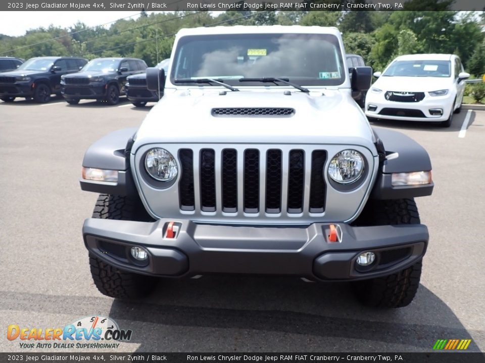 2023 Jeep Gladiator Mojave 4x4 Silver Zynith / Black Photo #8