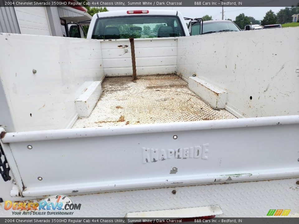 2004 Chevrolet Silverado 3500HD Regular Cab 4x4 Chassis Utility Summit White / Dark Charcoal Photo #11