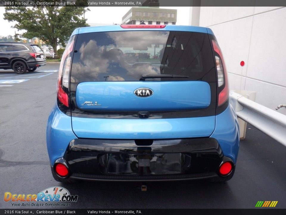 2016 Kia Soul + Caribbean Blue / Black Photo #7