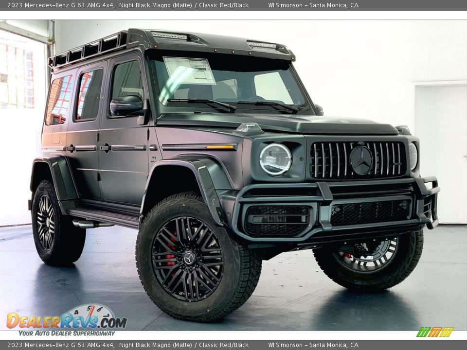 Front 3/4 View of 2023 Mercedes-Benz G 63 AMG 4x4 Photo #12