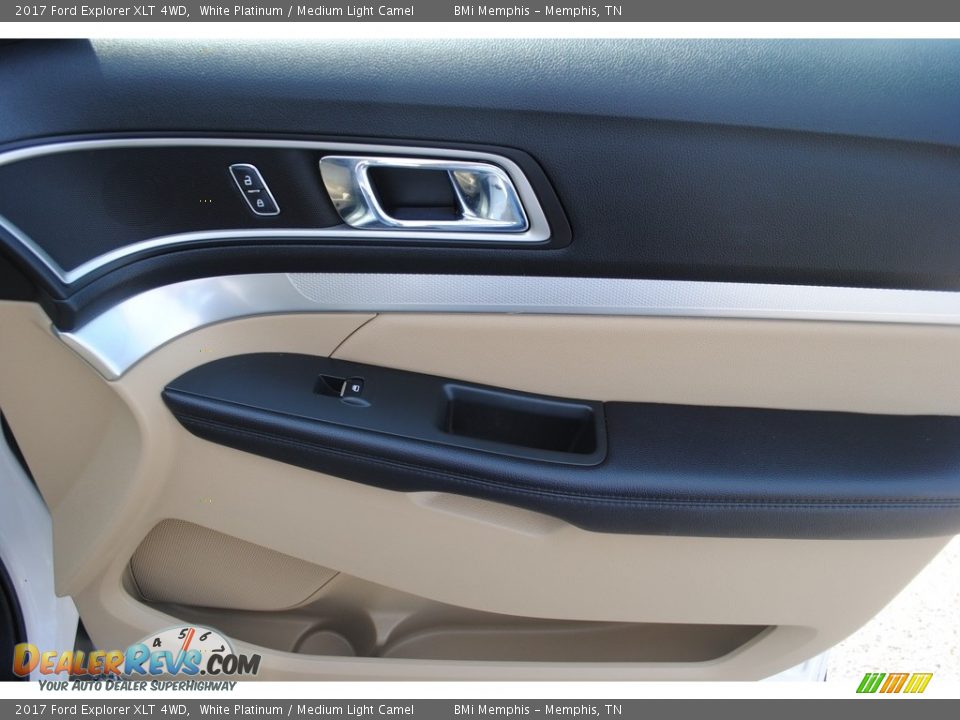 Door Panel of 2017 Ford Explorer XLT 4WD Photo #27