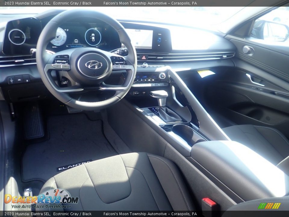 2023 Hyundai Elantra SEL Ecotronic Gray / Black Photo #13