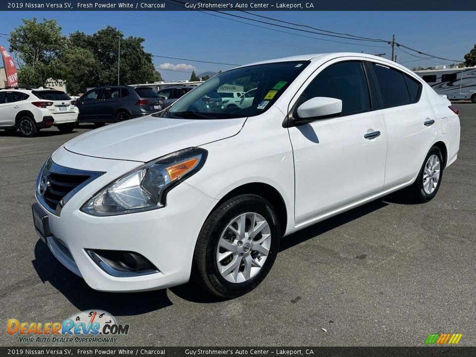 Front 3/4 View of 2019 Nissan Versa SV Photo #3