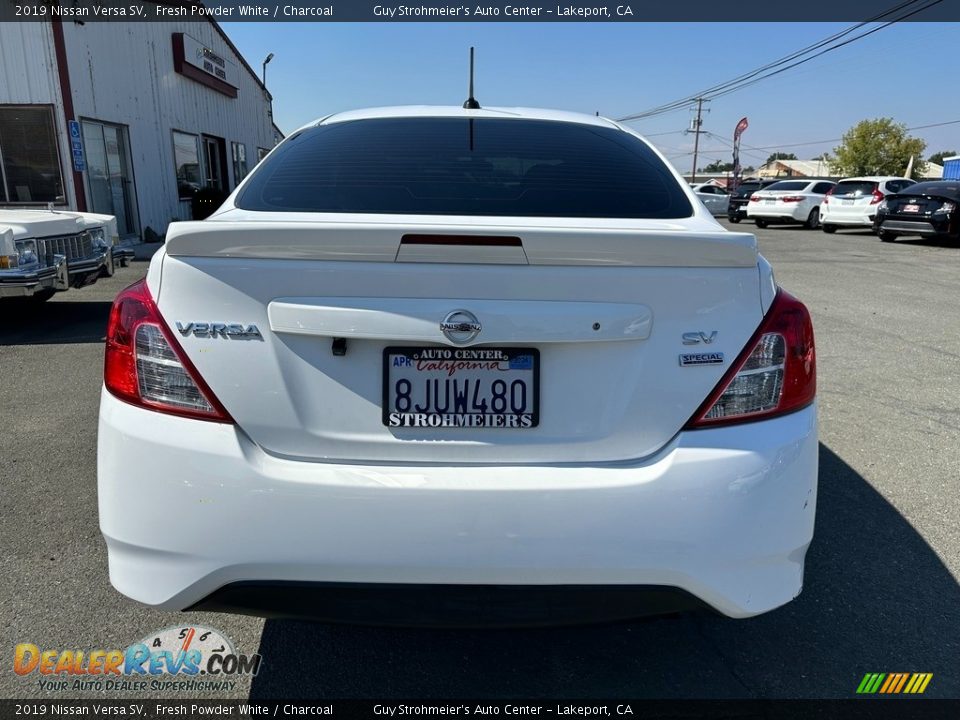 2019 Nissan Versa SV Fresh Powder White / Charcoal Photo #5