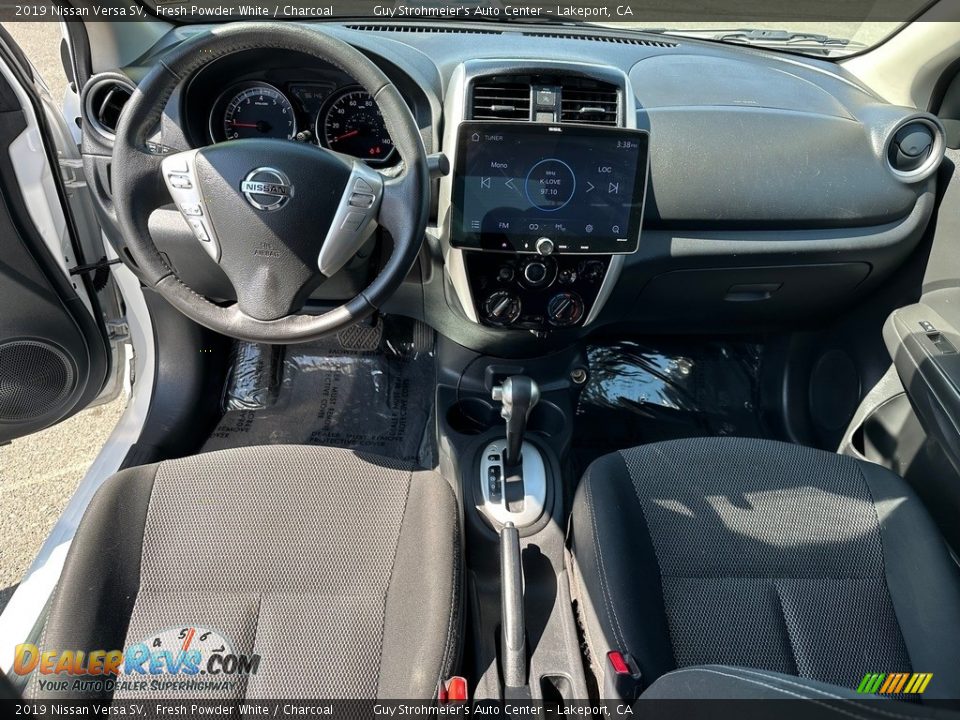 2019 Nissan Versa SV Fresh Powder White / Charcoal Photo #12