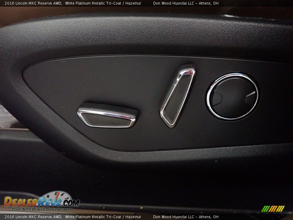 2016 Lincoln MKC Reserve AWD White Platinum Metallic Tri-Coat / Hazelnut Photo #22