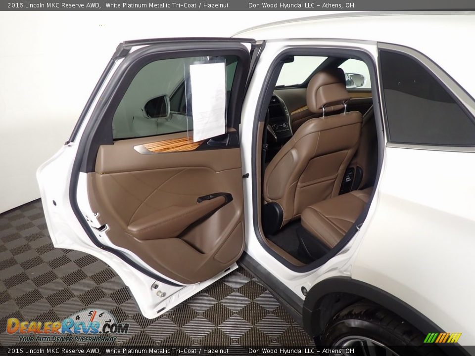 2016 Lincoln MKC Reserve AWD White Platinum Metallic Tri-Coat / Hazelnut Photo #32
