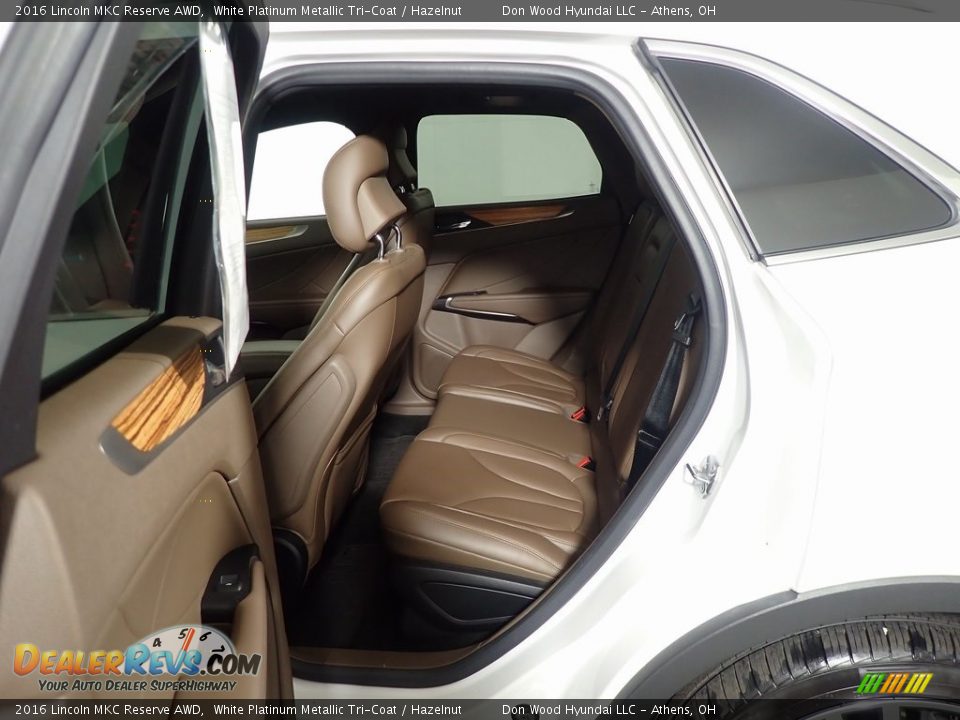 2016 Lincoln MKC Reserve AWD White Platinum Metallic Tri-Coat / Hazelnut Photo #33