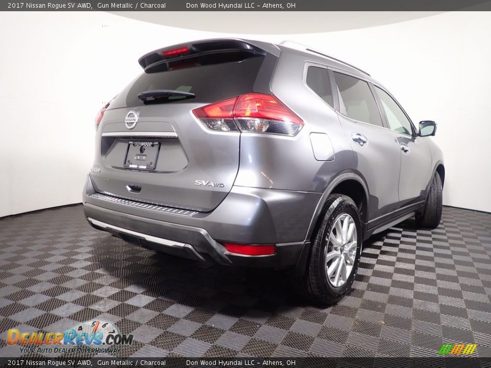 2017 Nissan Rogue SV AWD Gun Metallic / Charcoal Photo #16