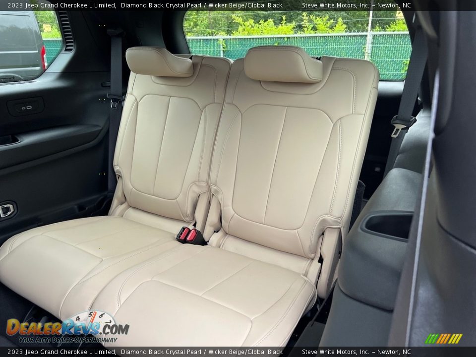 Rear Seat of 2023 Jeep Grand Cherokee L Limited Photo #15