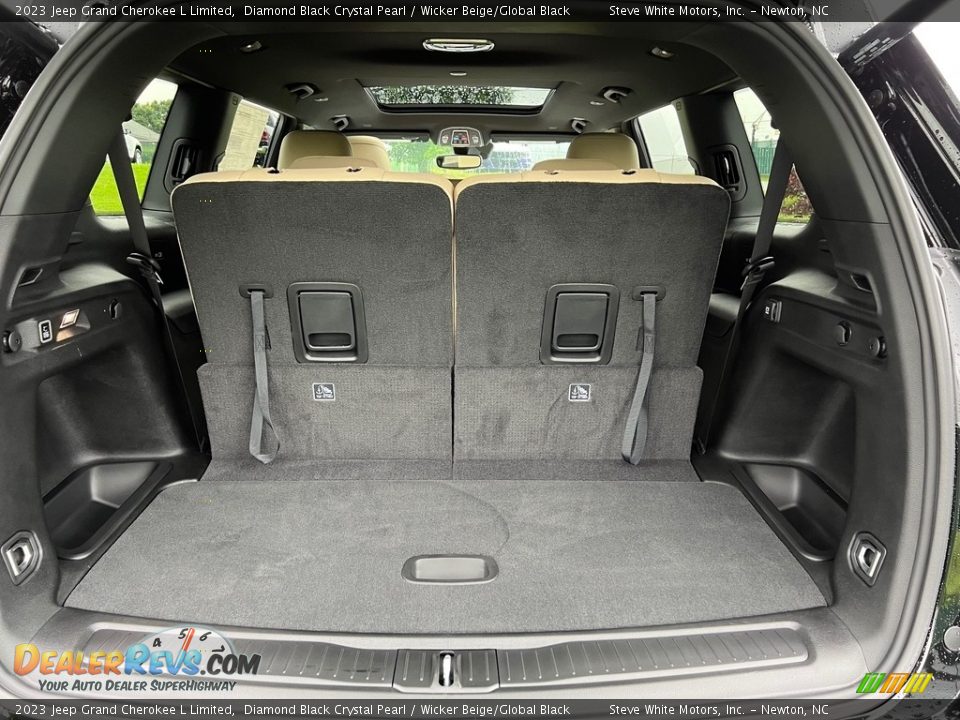 2023 Jeep Grand Cherokee L Limited Trunk Photo #16