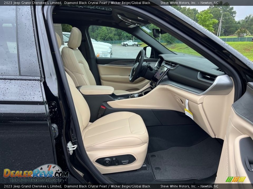 Front Seat of 2023 Jeep Grand Cherokee L Limited Photo #19