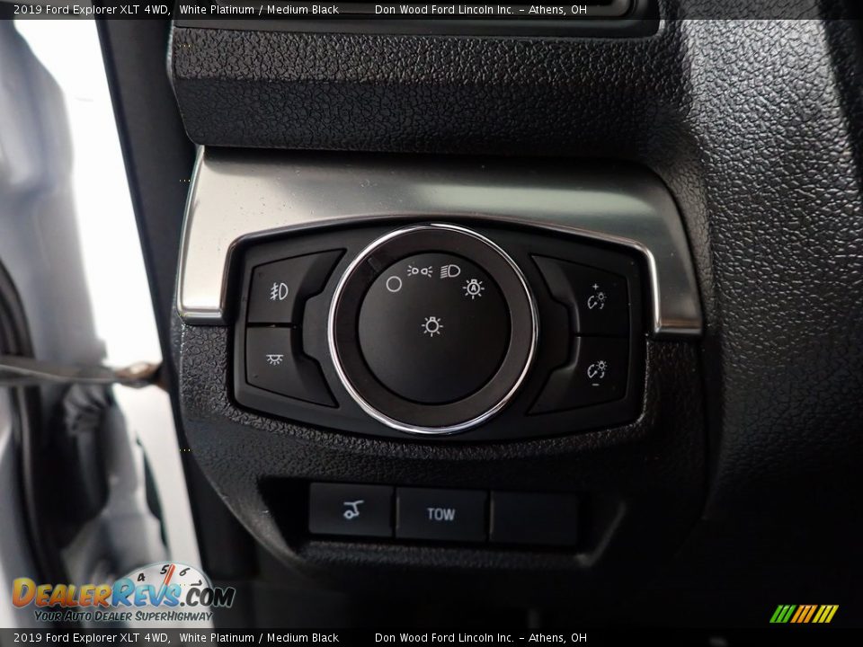 2019 Ford Explorer XLT 4WD White Platinum / Medium Black Photo #29