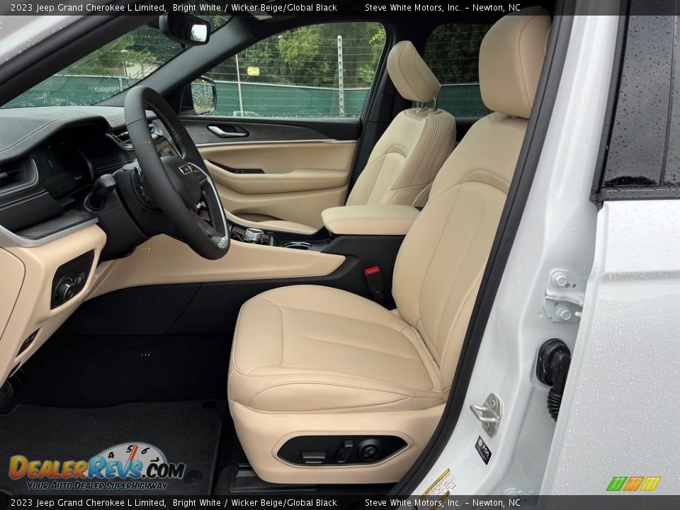 Front Seat of 2023 Jeep Grand Cherokee L Limited Photo #10