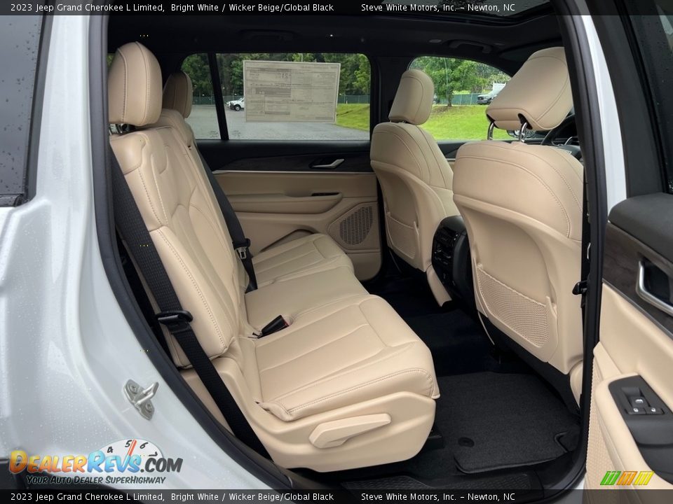 Rear Seat of 2023 Jeep Grand Cherokee L Limited Photo #18