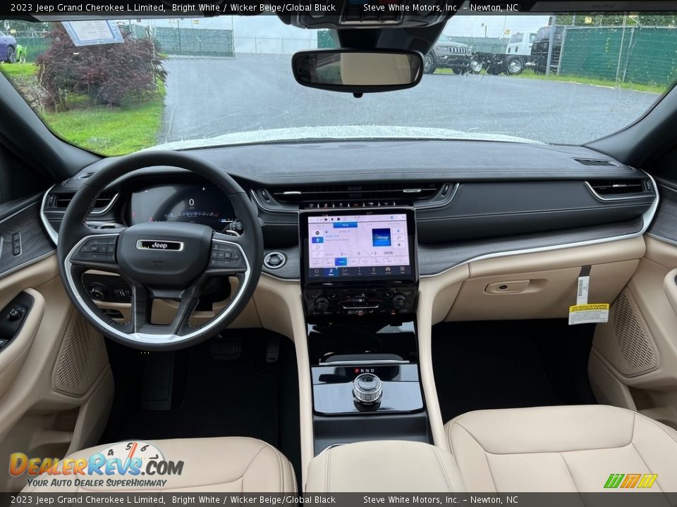 Dashboard of 2023 Jeep Grand Cherokee L Limited Photo #20