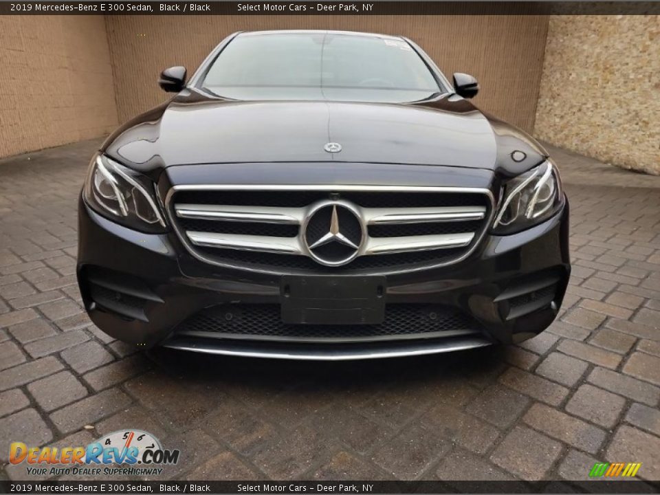 2019 Mercedes-Benz E 300 Sedan Black / Black Photo #2