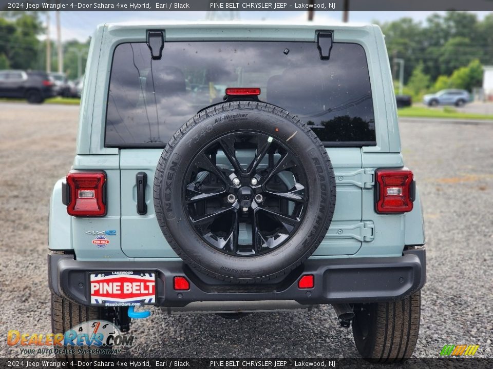 2024 Jeep Wrangler 4-Door Sahara 4xe Hybrid Earl / Black Photo #6