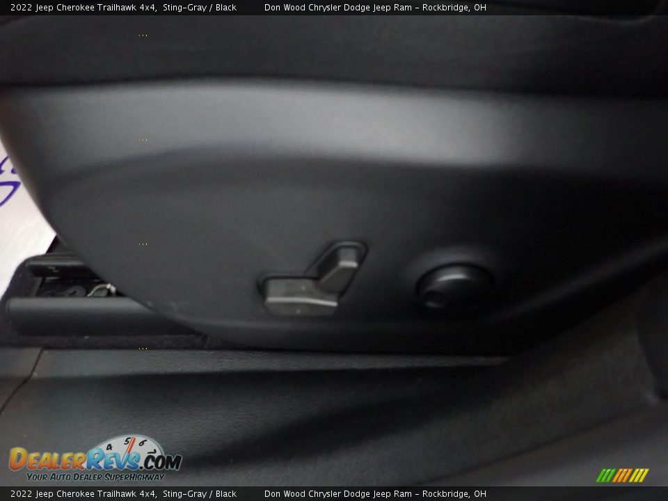 2022 Jeep Cherokee Trailhawk 4x4 Sting-Gray / Black Photo #14