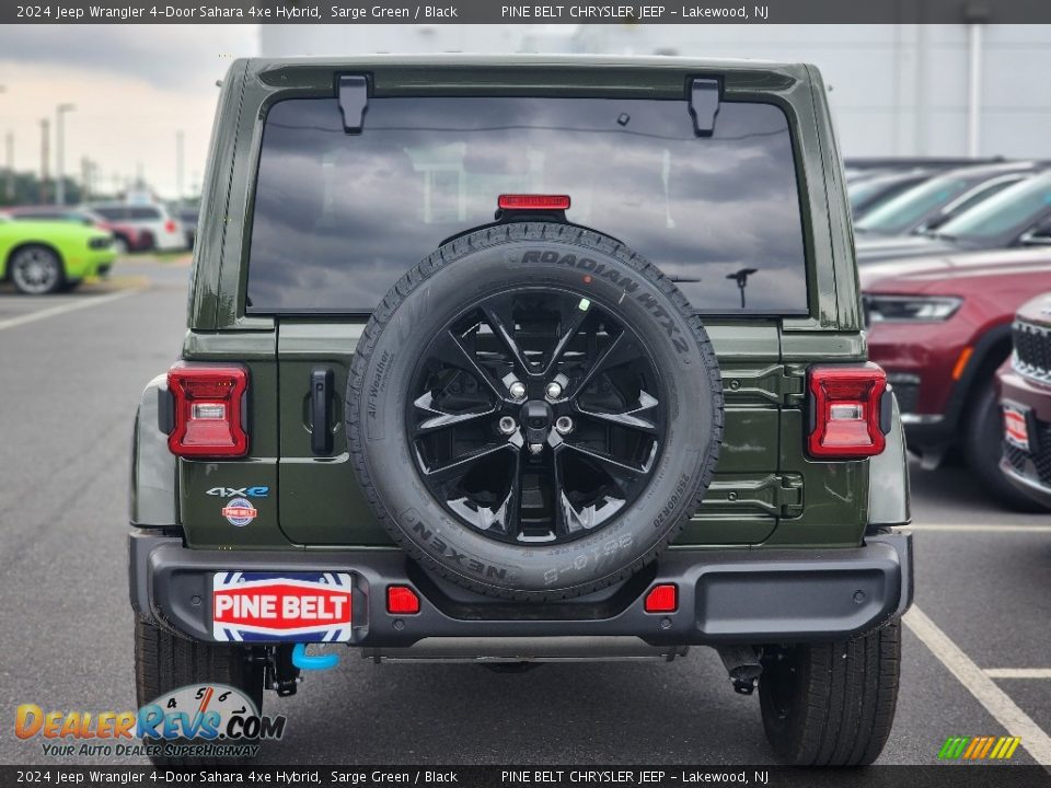 2024 Jeep Wrangler 4-Door Sahara 4xe Hybrid Sarge Green / Black Photo #5