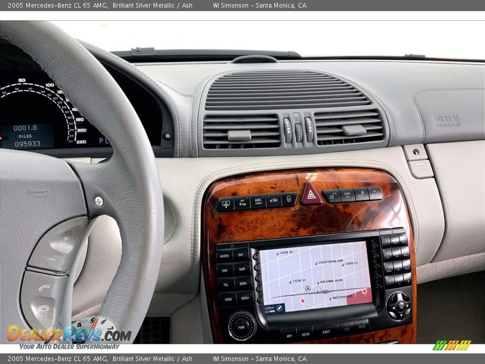 Dashboard of 2005 Mercedes-Benz CL 65 AMG Photo #5