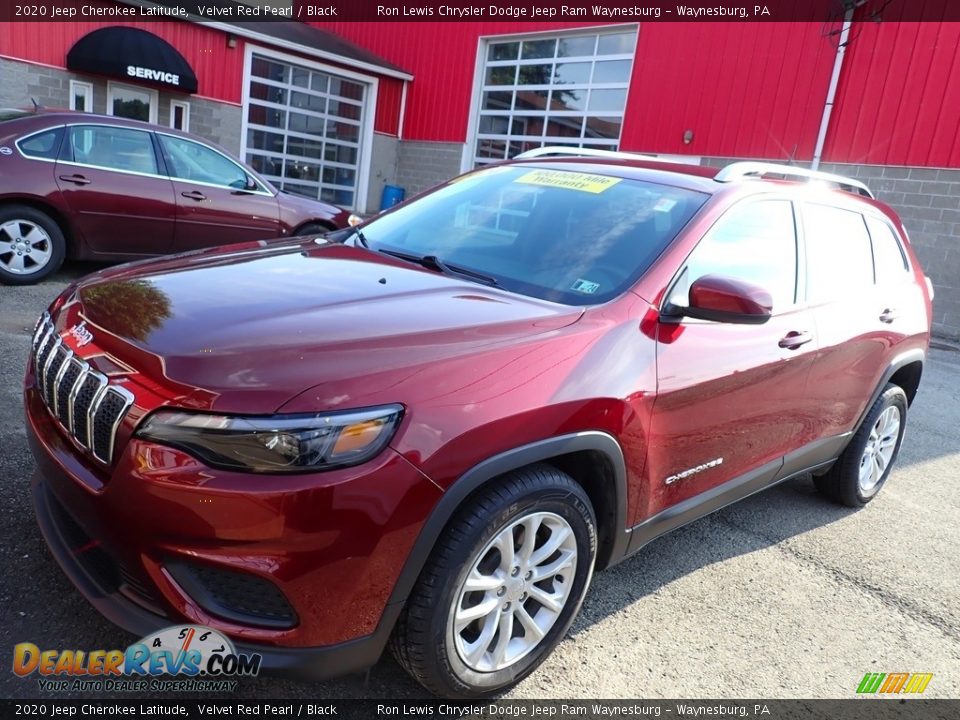 2020 Jeep Cherokee Latitude Velvet Red Pearl / Black Photo #1