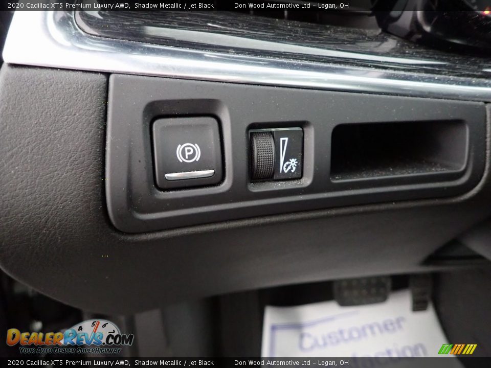 Controls of 2020 Cadillac XT5 Premium Luxury AWD Photo #20
