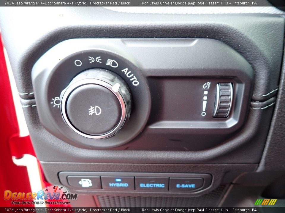 Controls of 2024 Jeep Wrangler 4-Door Sahara 4xe Hybrid Photo #15