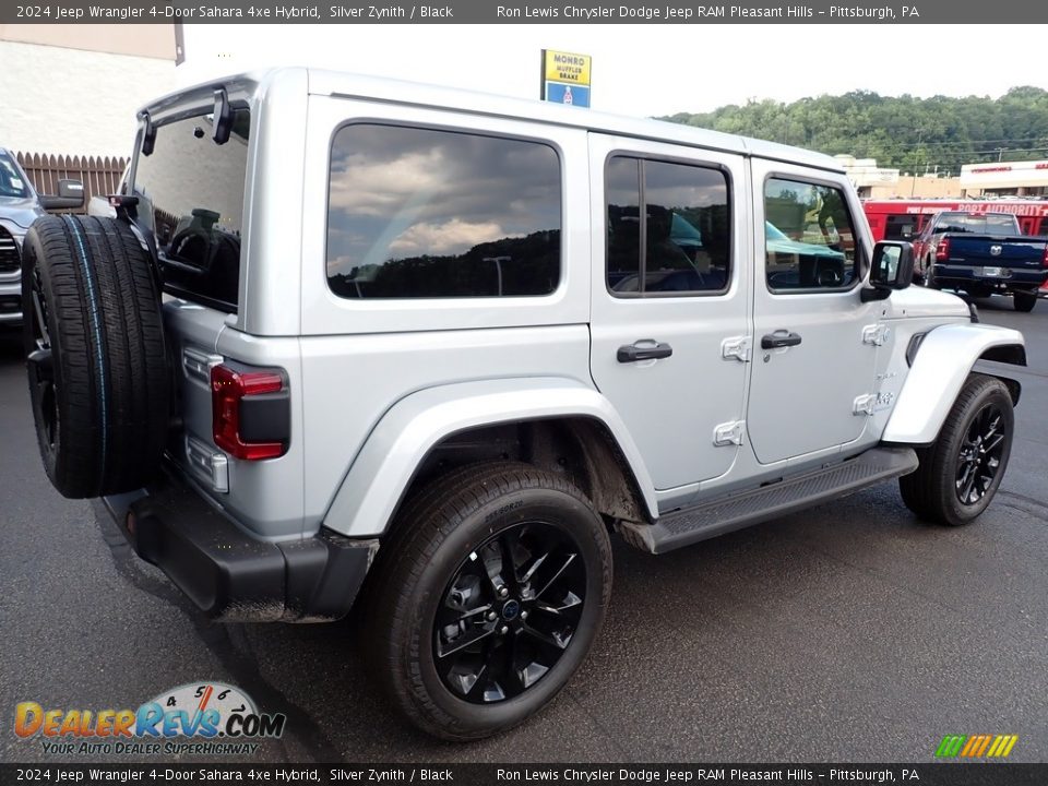 2024 Jeep Wrangler 4-Door Sahara 4xe Hybrid Silver Zynith / Black Photo #6