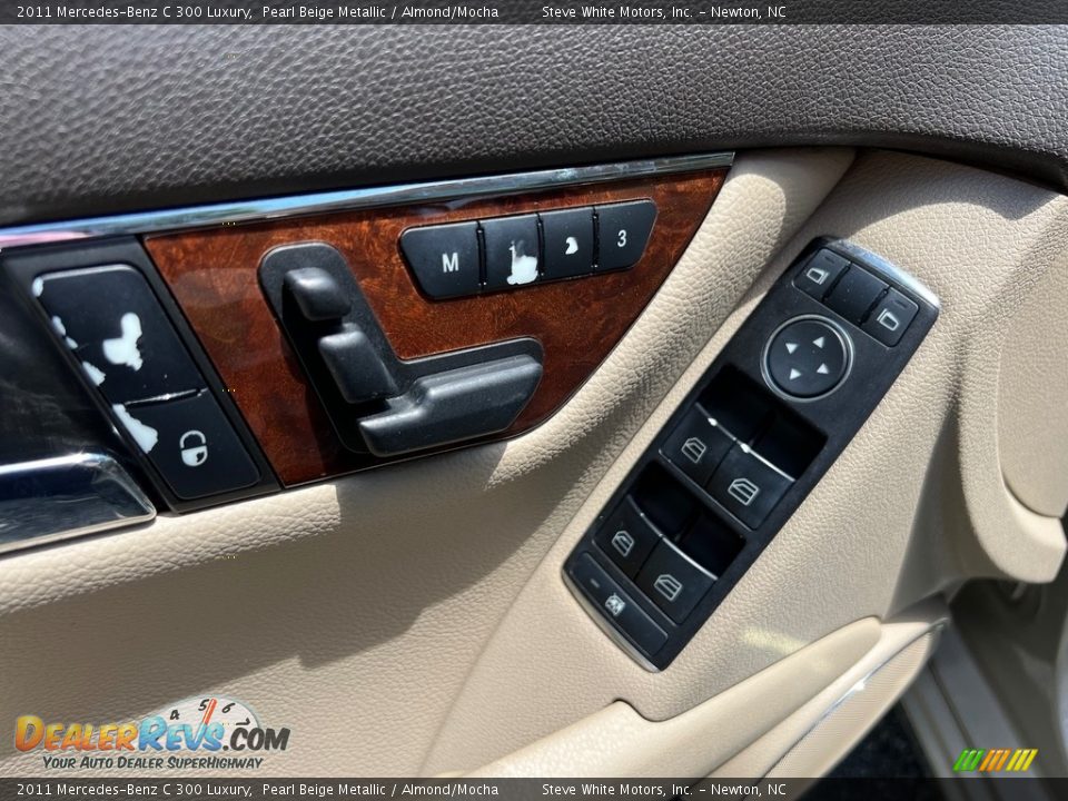 2011 Mercedes-Benz C 300 Luxury Pearl Beige Metallic / Almond/Mocha Photo #11