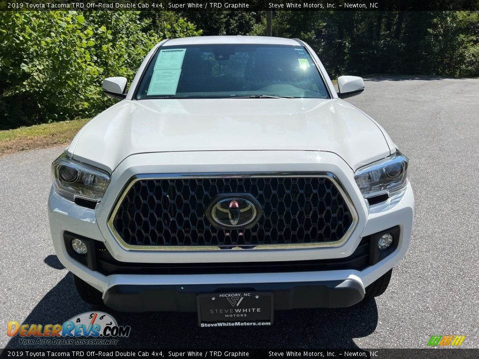 2019 Toyota Tacoma TRD Off-Road Double Cab 4x4 Super White / TRD Graphite Photo #4