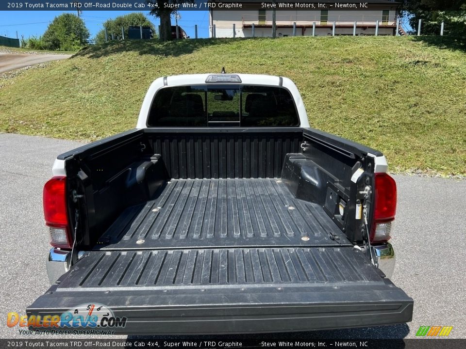 2019 Toyota Tacoma TRD Off-Road Double Cab 4x4 Super White / TRD Graphite Photo #9