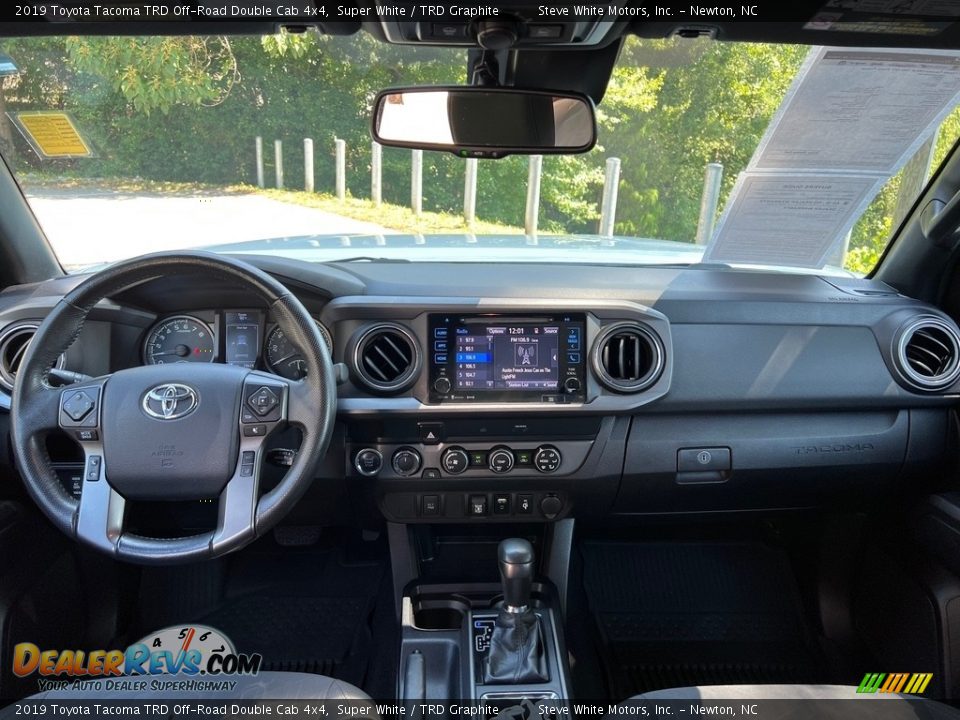 Dashboard of 2019 Toyota Tacoma TRD Off-Road Double Cab 4x4 Photo #17
