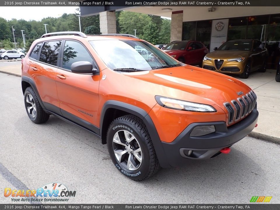 2016 Jeep Cherokee Trailhawk 4x4 Mango Tango Pearl / Black Photo #2