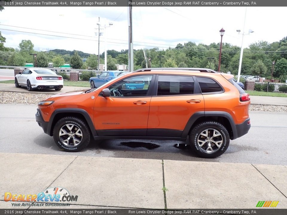 2016 Jeep Cherokee Trailhawk 4x4 Mango Tango Pearl / Black Photo #5